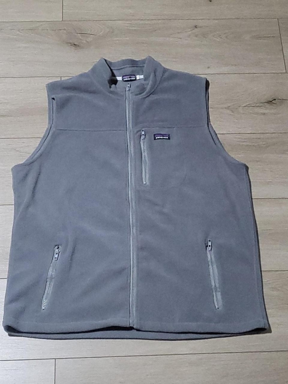 Patagonia Men's Gray Full-Zip Fleece Vest